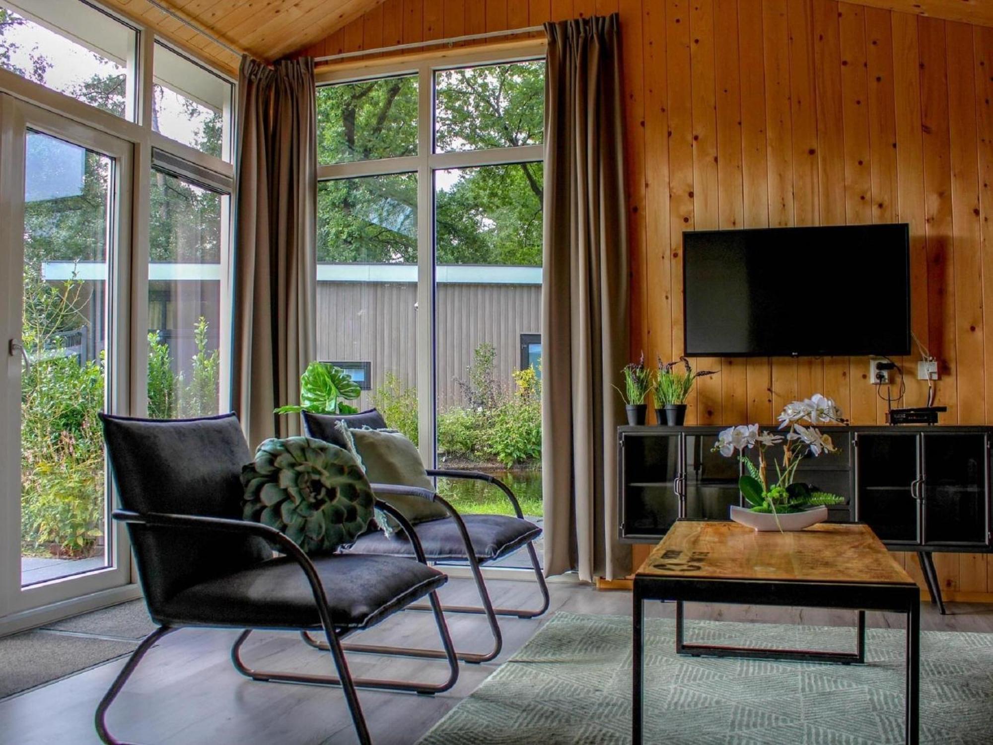 Comfortable Chalet With Combination Microwave Near The Veluwe Hoenderloo Exterior foto