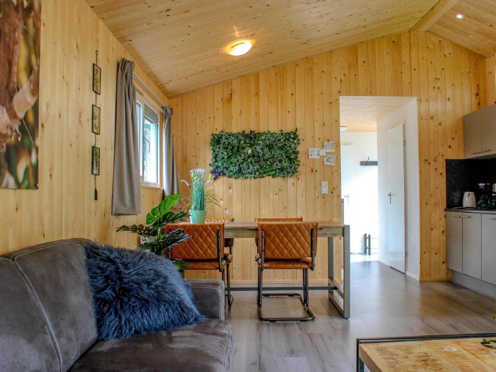 Comfortable Chalet With Combination Microwave Near The Veluwe Hoenderloo Exterior foto